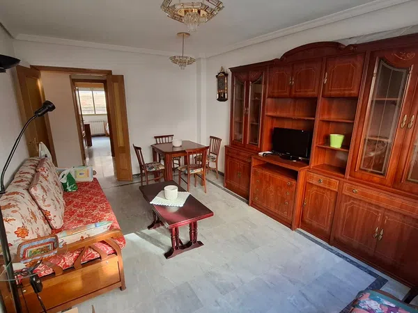 Piso en calle de Virgen de Lluc, 118