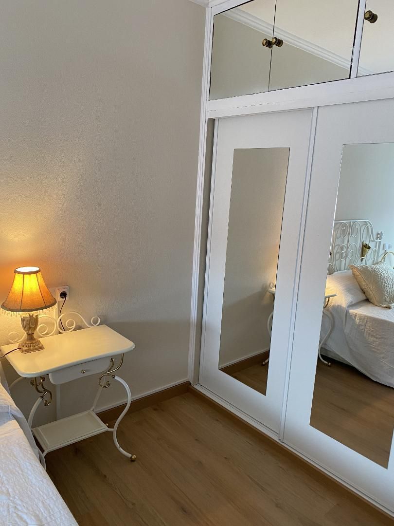 Piso en  Avenida de Rosalía de Castro 41 - Foto 9