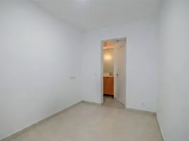 Piso en  Carrer de Rodrigo Caro 40 - Foto 12