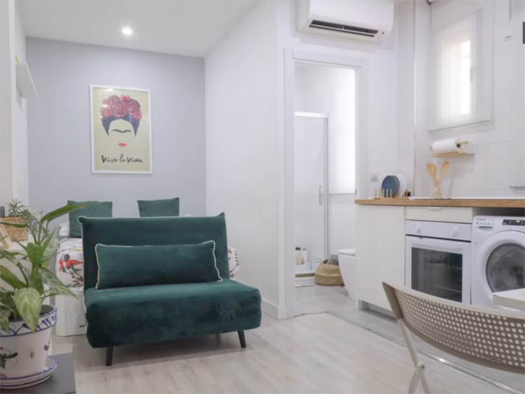 Estudio en  Calle de Antonio López 25