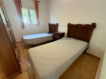 Casa adosada en Pinar de los Guisos - Foto 5