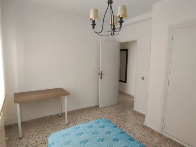 Piso en  Calle Sanguino Michel 28 - Foto 4