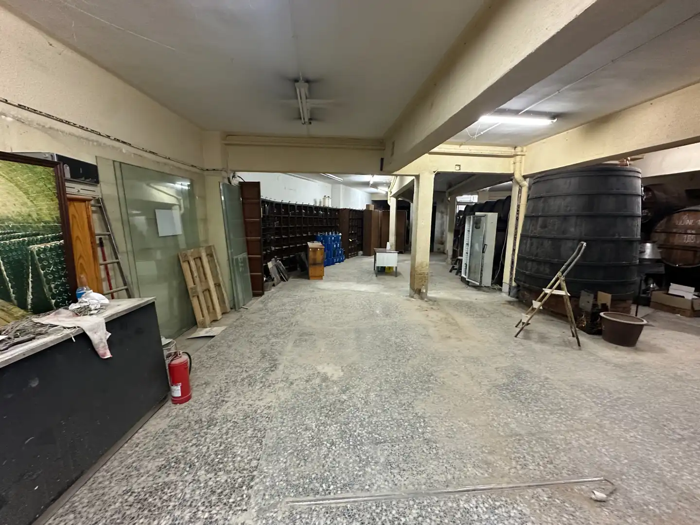 Local comercial en  Carrer d'Àngel Guimerà 20 - Foto 4