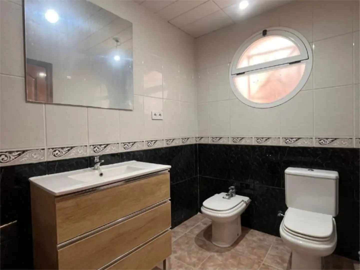 Casa adosada en  Carrer de Bolívia 17 - Foto 28