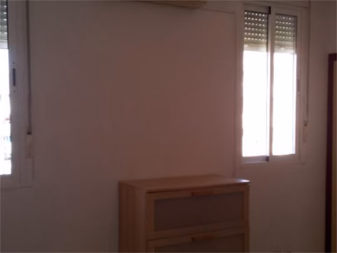 Piso en  Calle Pintor Antonio Amorós 1 - Foto 9