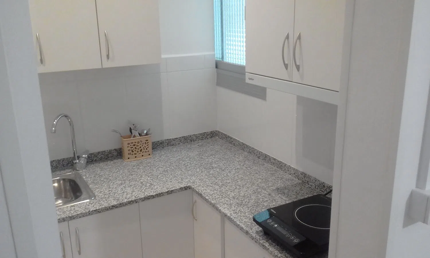 Estudio en calle de la Mare de Déu del Coll, 61 - Foto 5