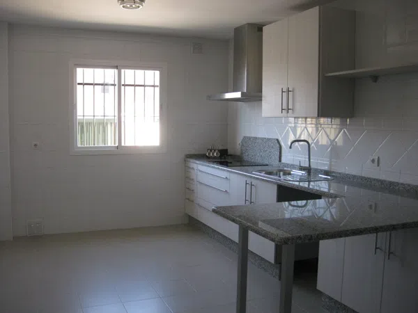 Chalet adosado en Barrio Bellavista