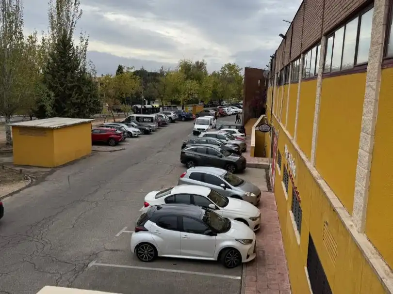 Local comercial en  Avenida de Atenas 2 - Foto 3
