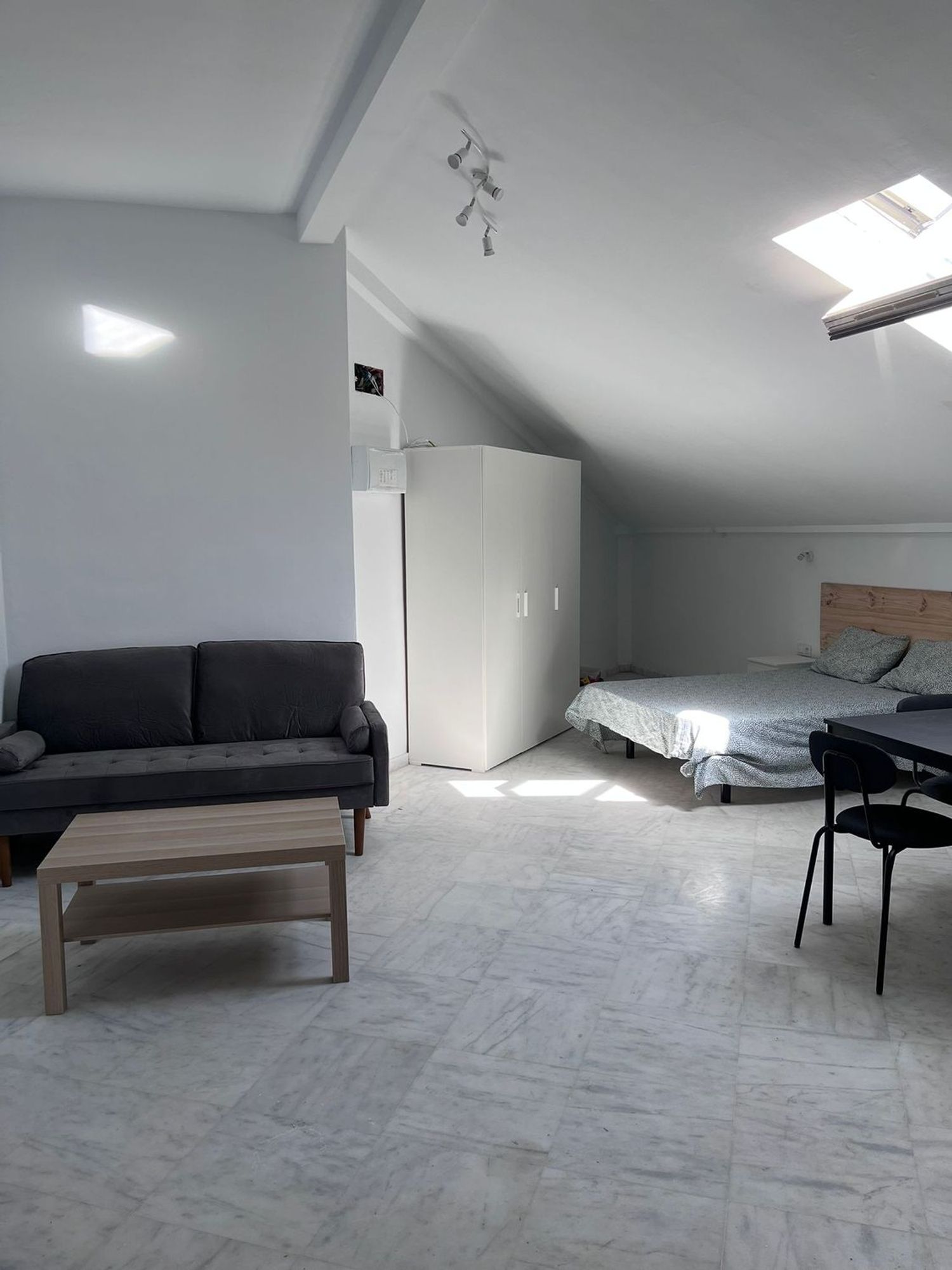 Estudio en Calle Benavente, 14 - Foto 4