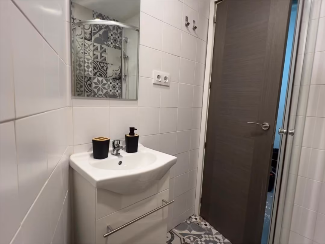 Piso en  Carrer de la Sagrada Família 60 - Foto 6