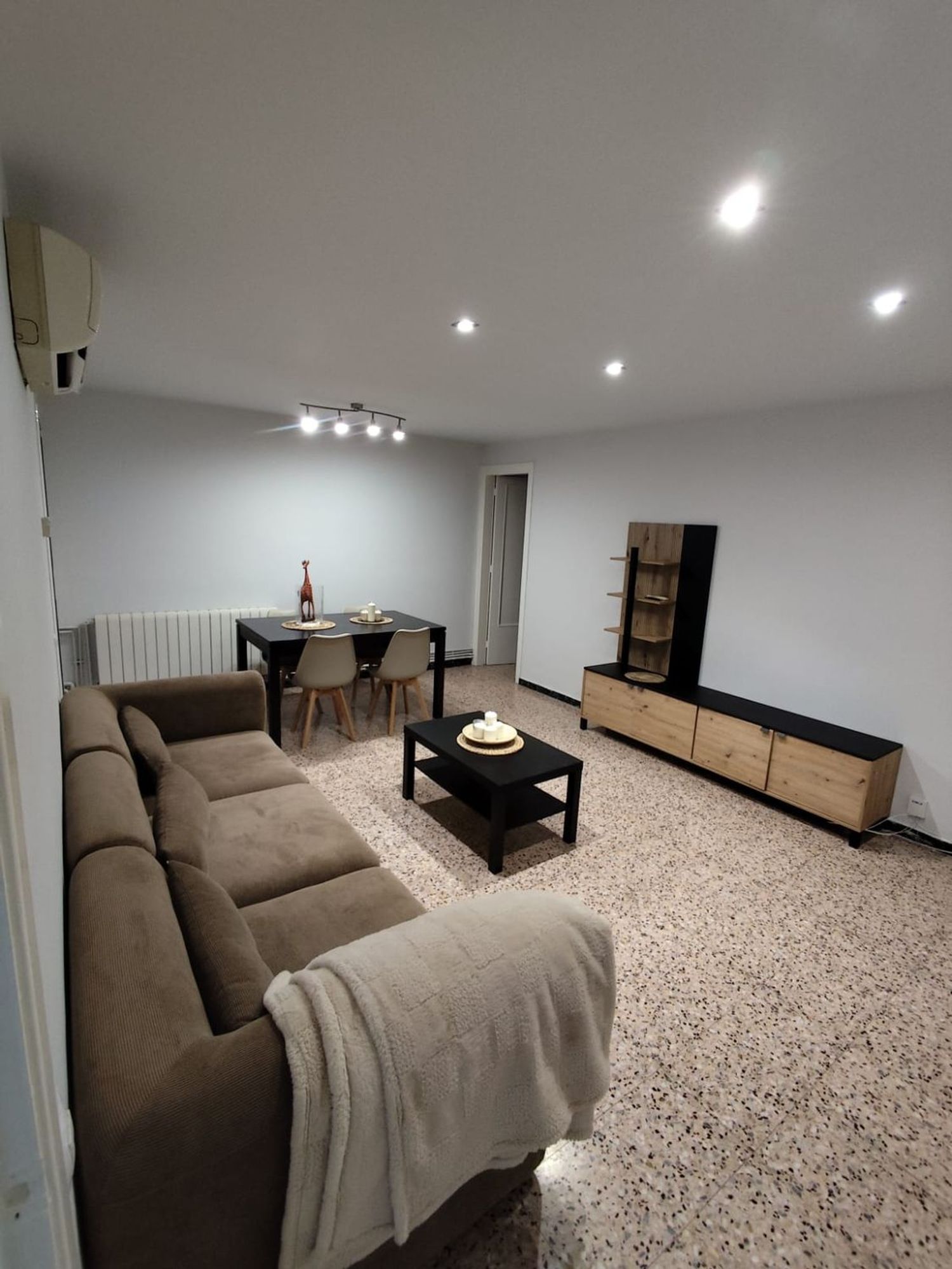 Piso en calle Neptú, 5 - Foto 4