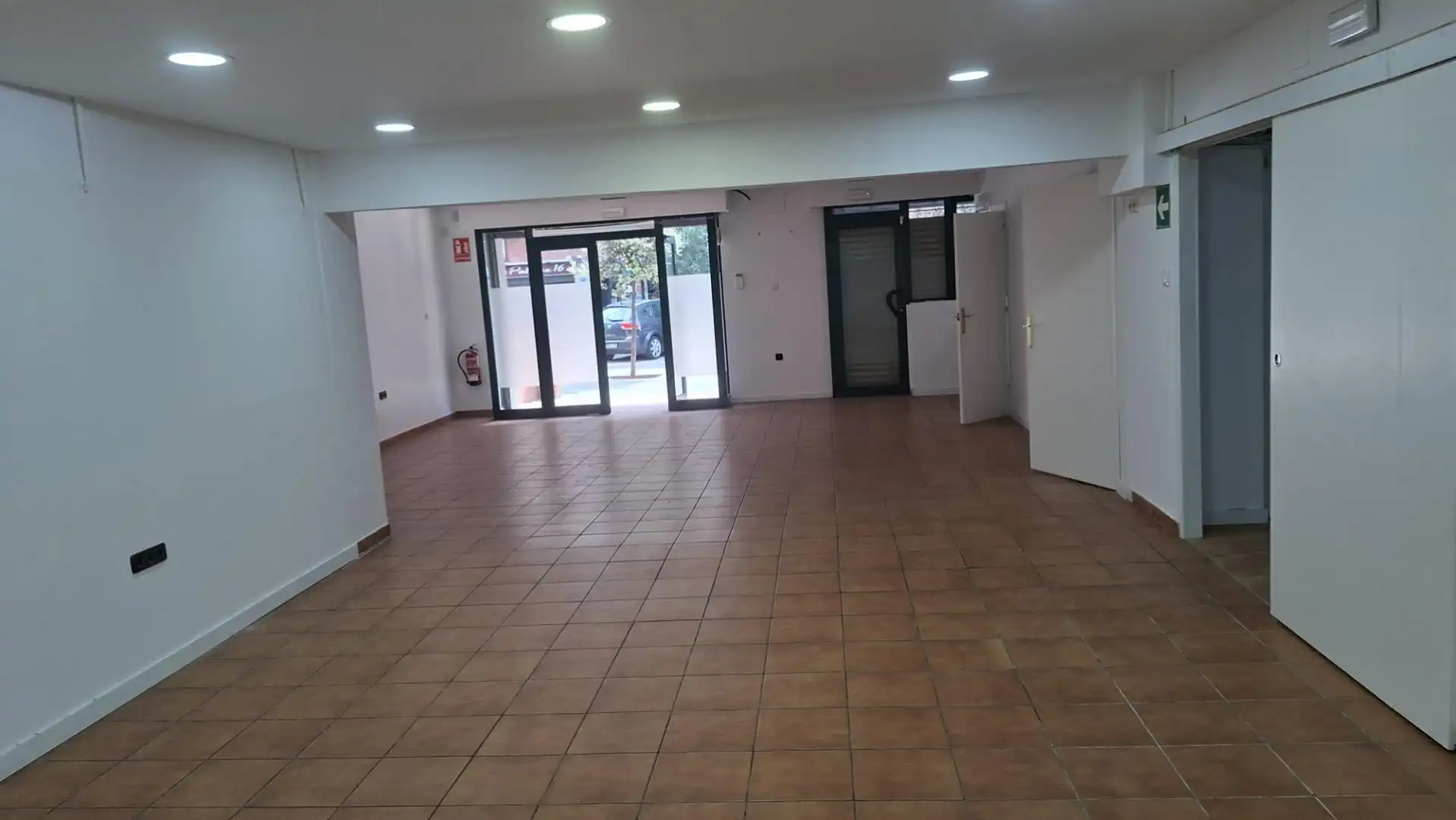 Local comercial en  Carrer de Mollet 18 - Foto 8
