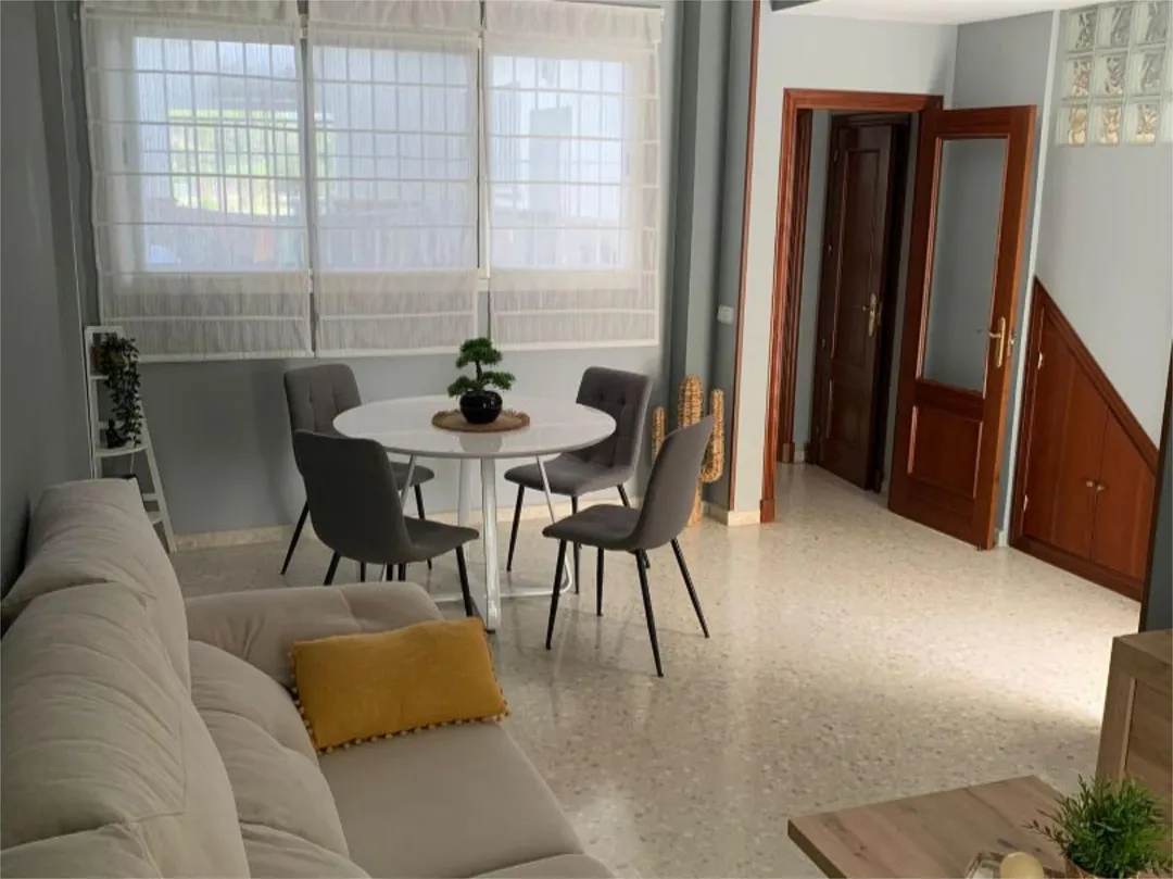 Casa adosada en  Calle de la Hijuela 19 - Foto 5