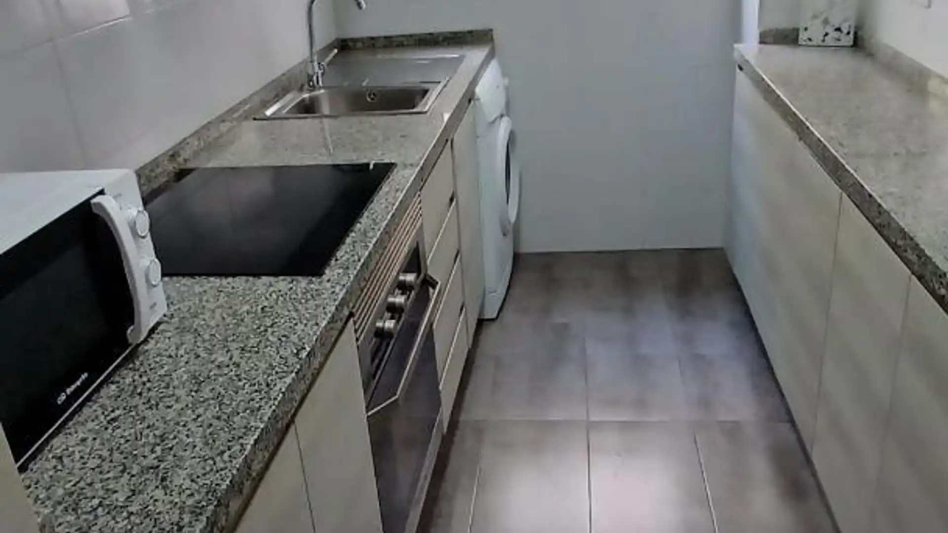 Piso en  Calle del Doce de Octubre 6 - Foto 5