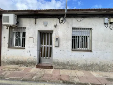 Casa adosada en  Calle Reyes Católicos 20 - Foto 1