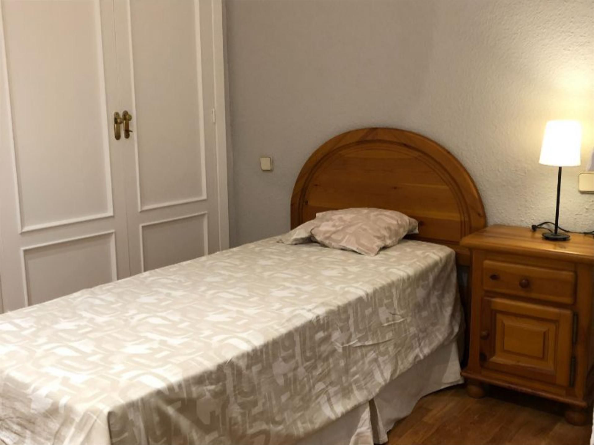 Piso en  Calle de Viriato 23 - Foto 8