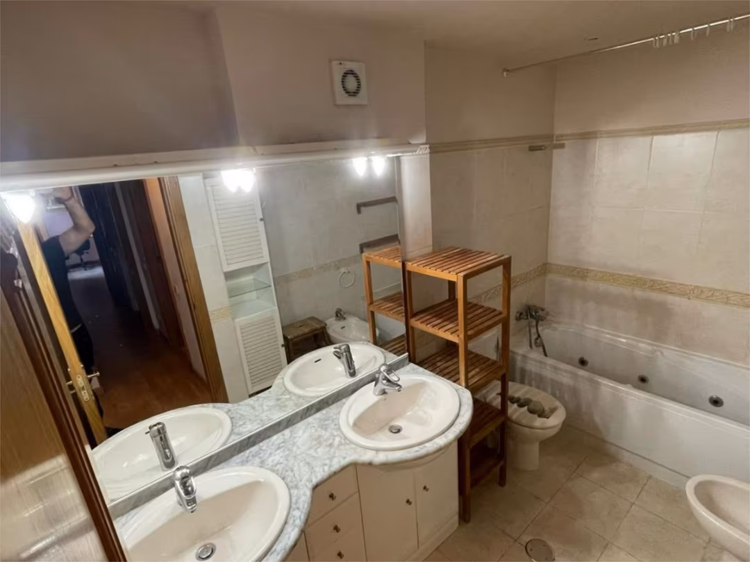 Piso en  Avenida Juan Carlos I 11 - Foto 4