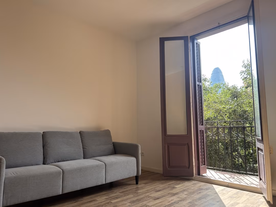 Piso en  Carrer del Consell de Cent 259 - Foto 5