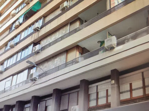 Piso en calle Reyes Católicos, 17 - Foto 1