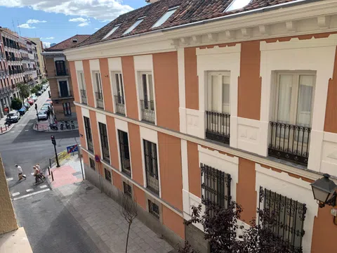 Piso en calle de San Bernardo, 83