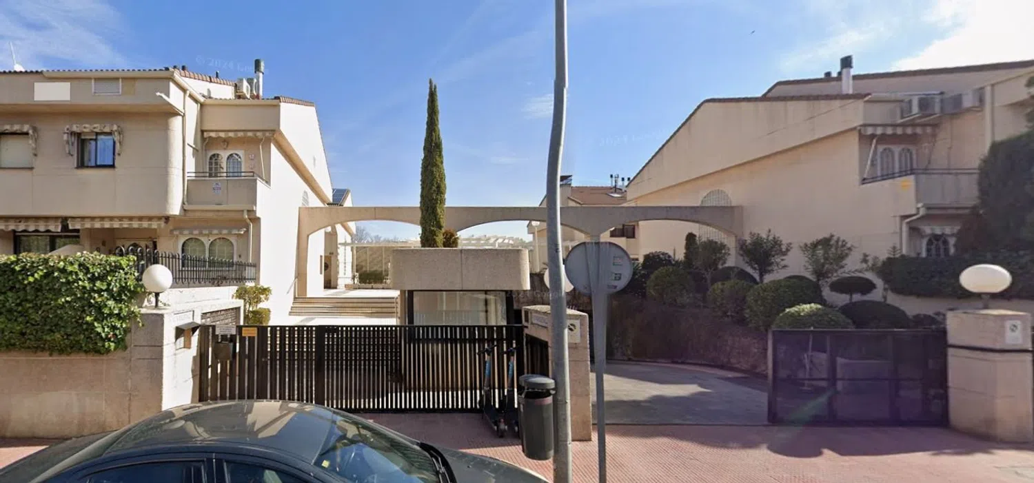 Chalet adosado en calle Violeta, 21 - Foto 2