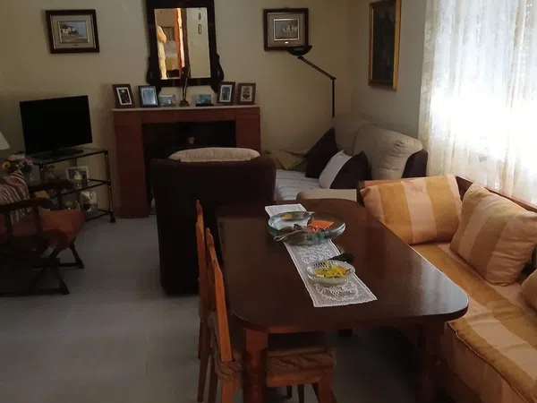 Casa de pueblo en Avenida Juan Carlos I, 96 - Foto 6