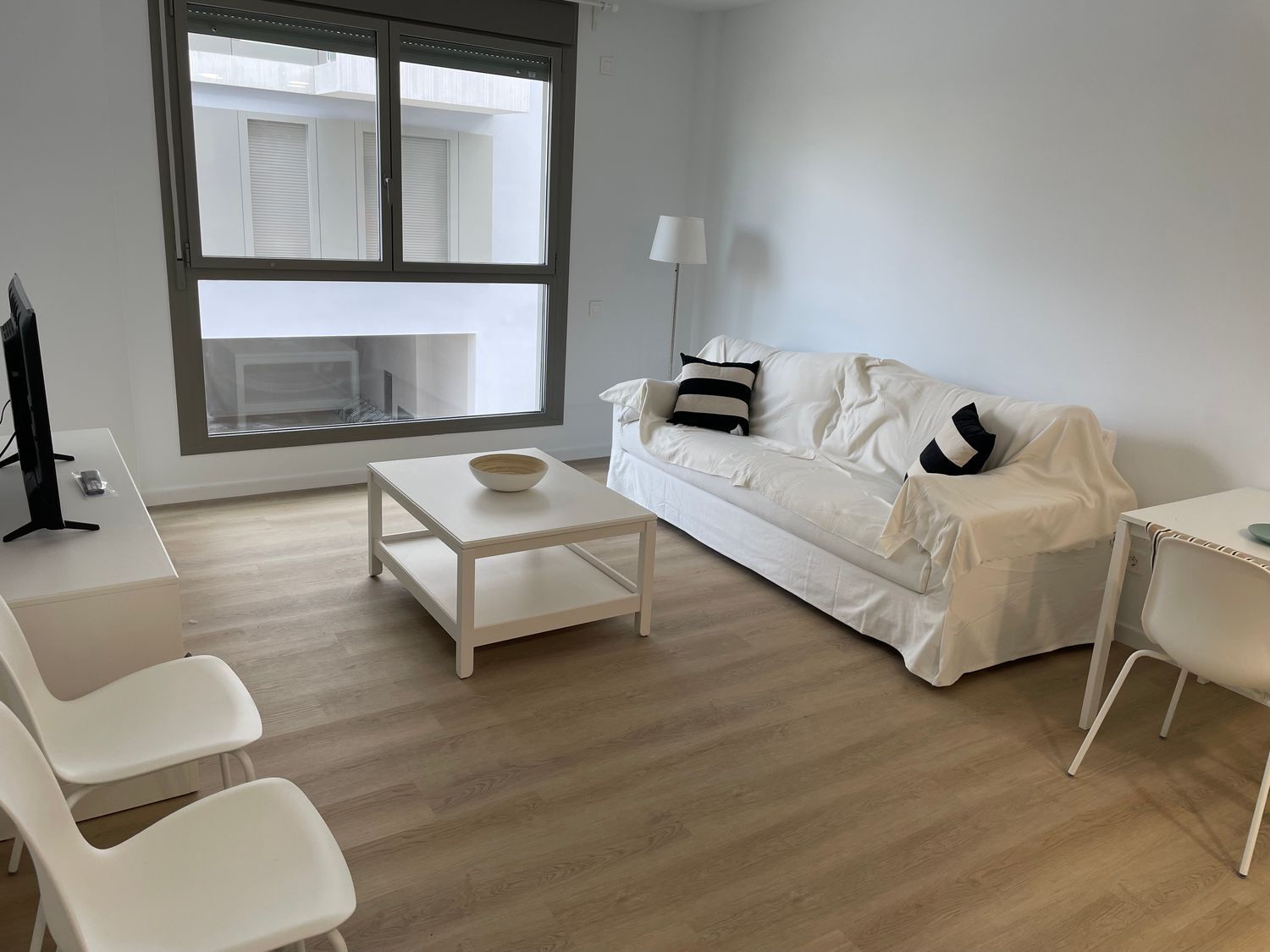 Piso en calle Doctor Alfonso Chiscano Díaz, 24 - Foto 1