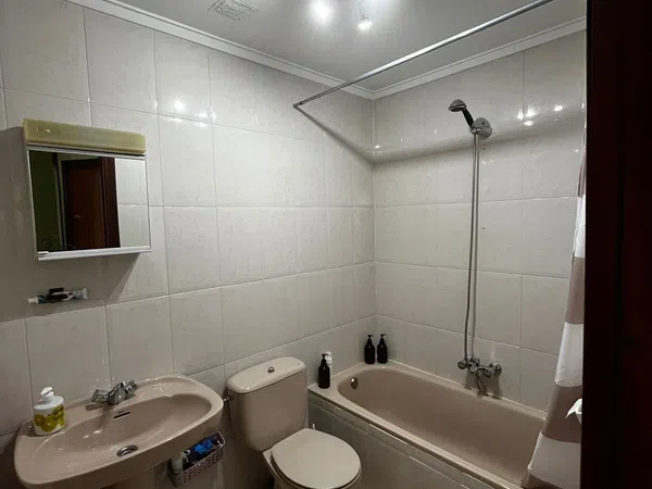 Estudio en calle Serranos, 28 - Foto 2