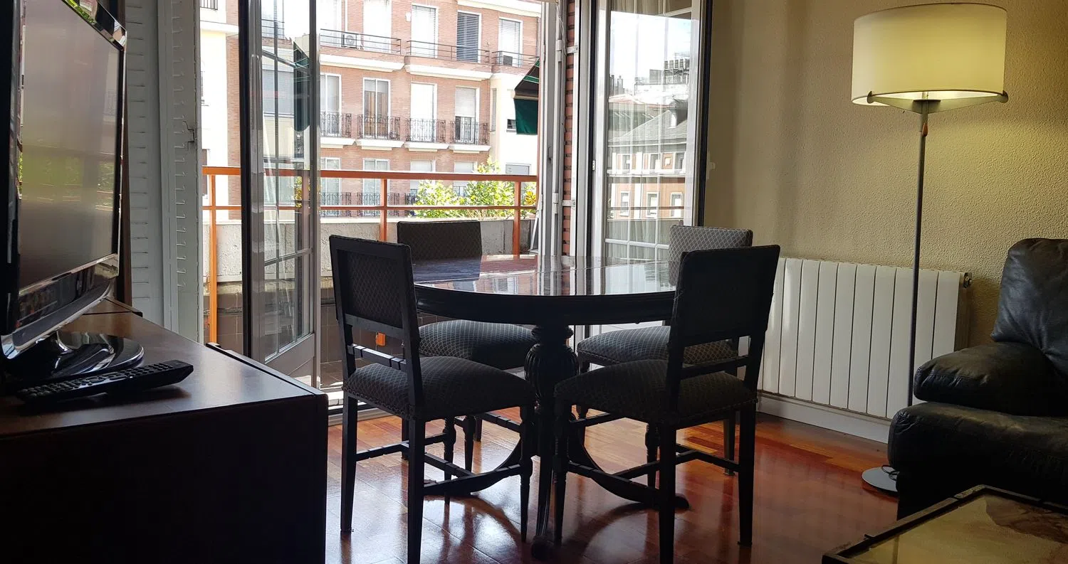 Piso en calle de Romero Robledo, 1 - Foto 1