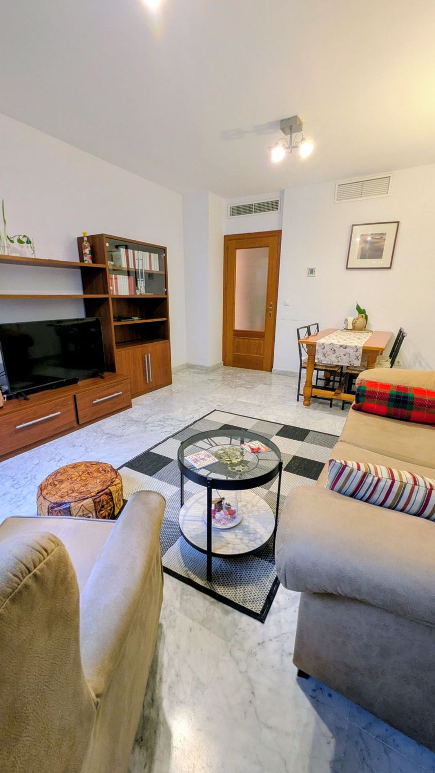 Piso en avenida de Medina Azahara, 31 - Foto 2