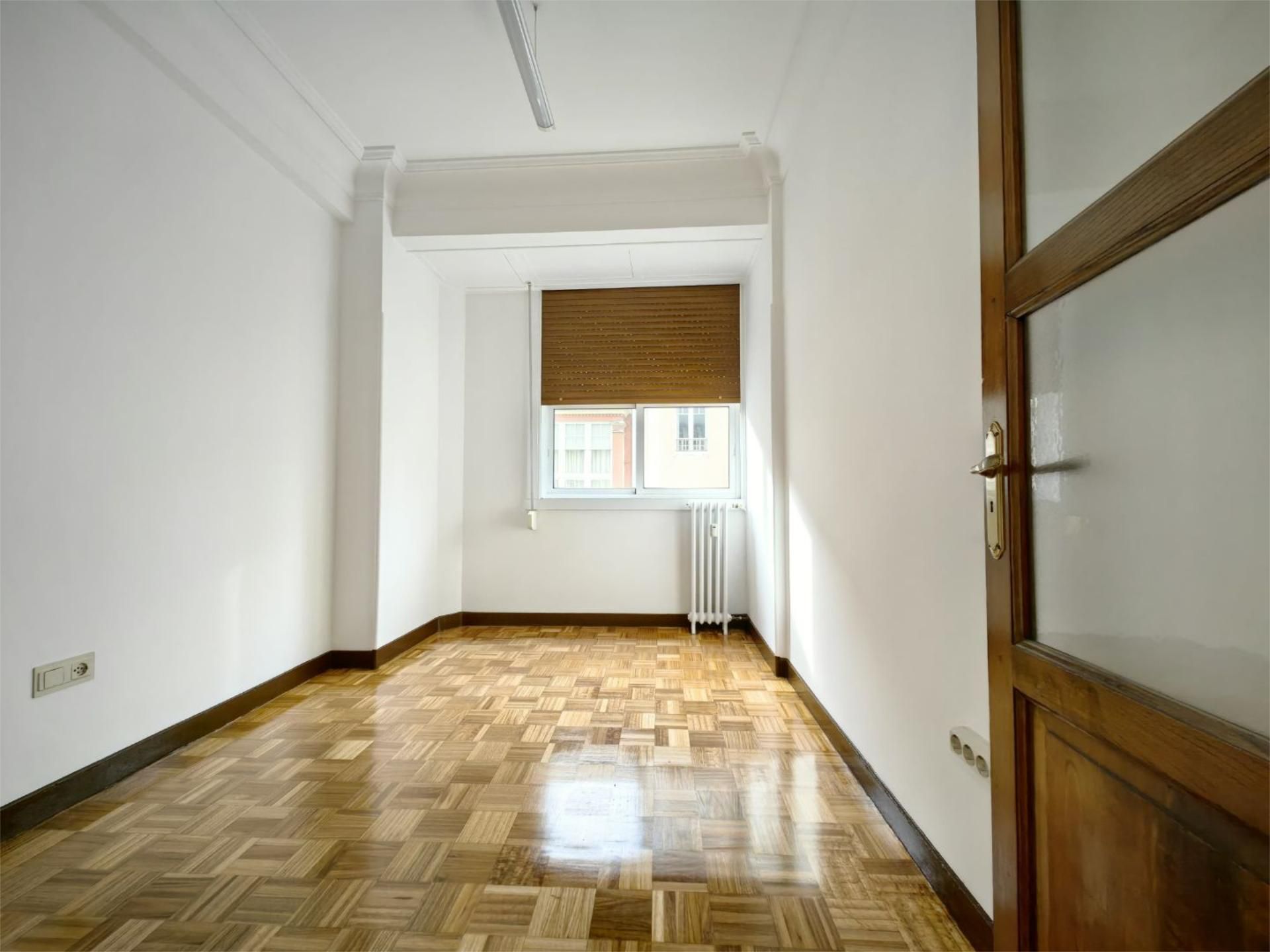 Piso en  Rúa Marcial del Adalid 8 - Foto 9