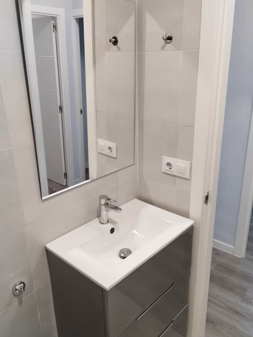 Piso en  Calle de Cangas de Narcea 5 - Foto 24