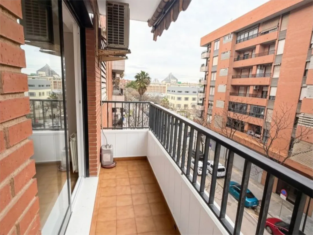 Piso en  Carrer de la Casa de la Misericòrdia 14 - Foto 13