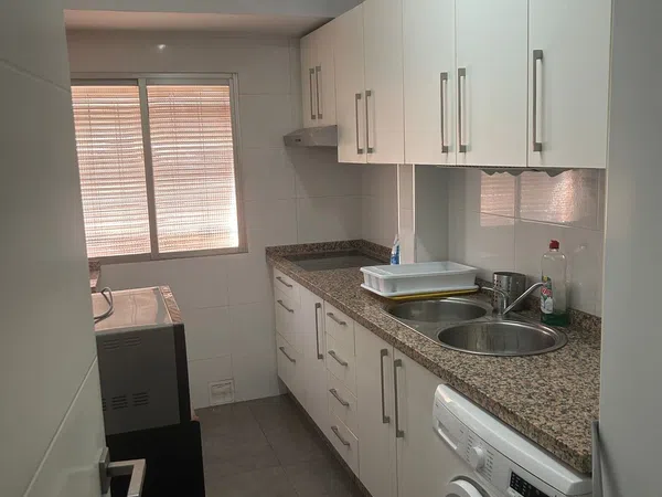 Piso en Calle Tarfia, 37, Reina Mercedes - Heliópolis - Foto 1