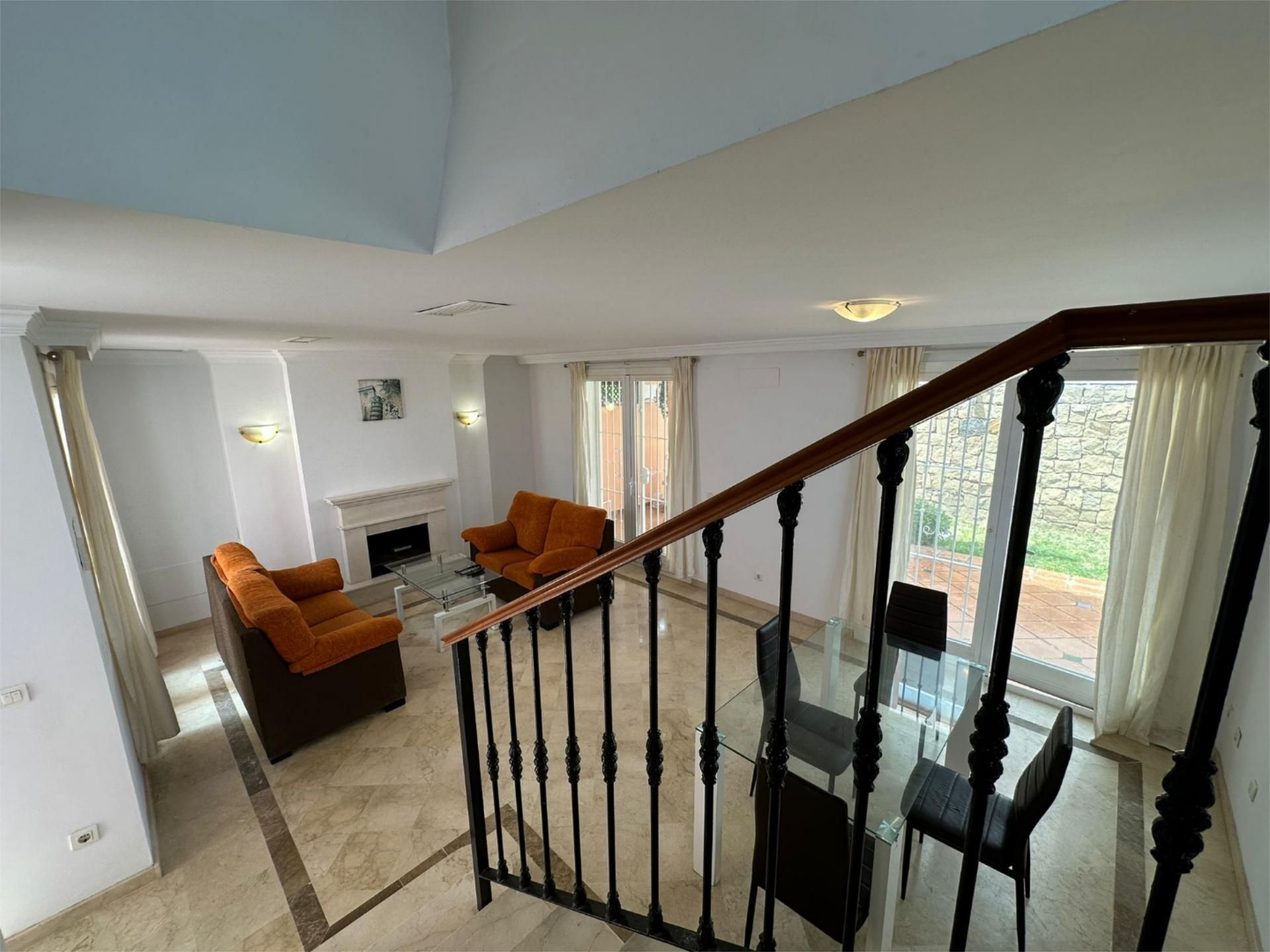 Casa adosada en  Urbanización Aloha Lake 20 - Foto 11