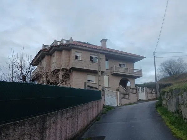 Casa o chalet independiente en Calle Coirados, 21 b - Foto 1