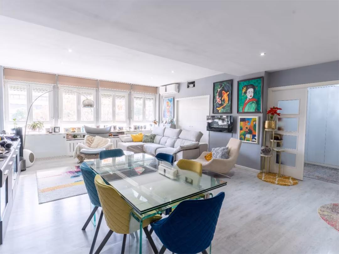 Piso en  Calle de Raimundo Fernández Villaverde 49