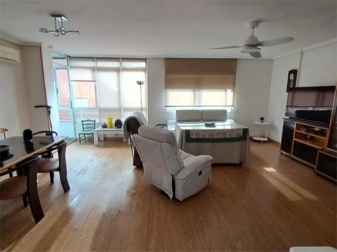 Piso en  Plaza Región Murciana 1