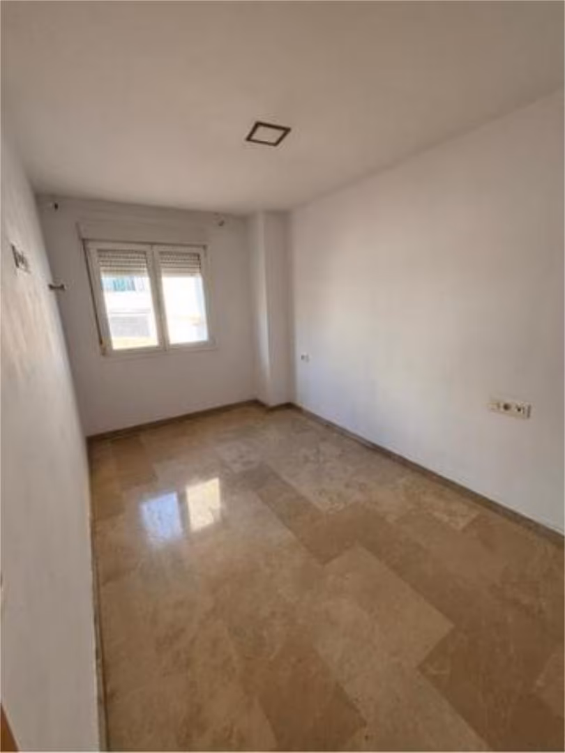 Piso en Barrio Benicalap - Foto 6