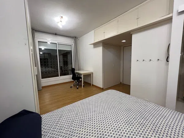 Estudio en Calle dels Comtes de Bell-Lloc, Sants - Foto 4