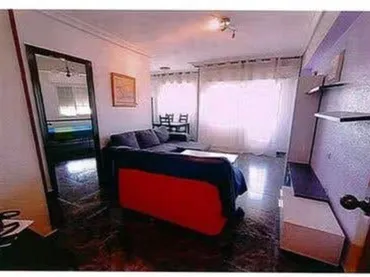 Piso en Barrio del Castillo - Foto 1
