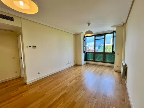 Piso en calle de Silvano, 22