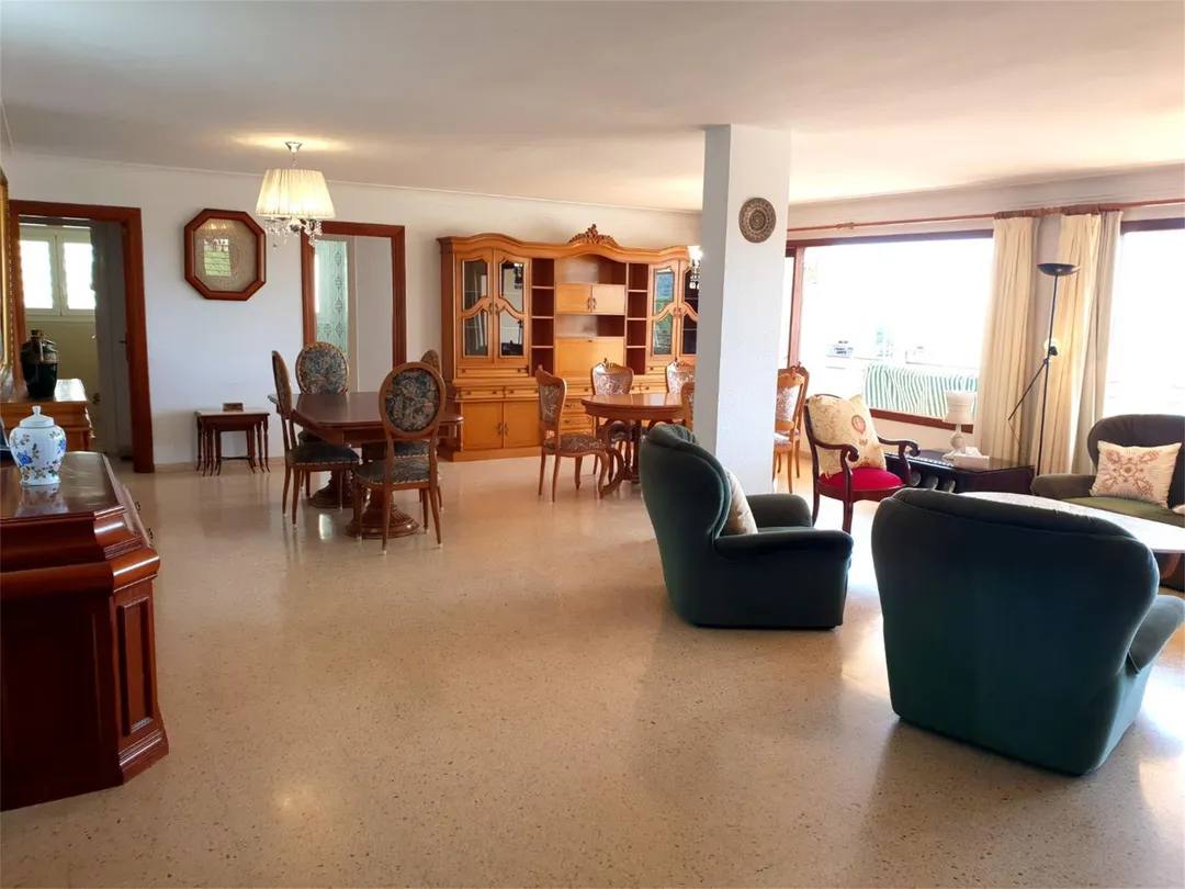 Ático en  Avinguda Tomás Blanes Tolosa 8 - Foto 2