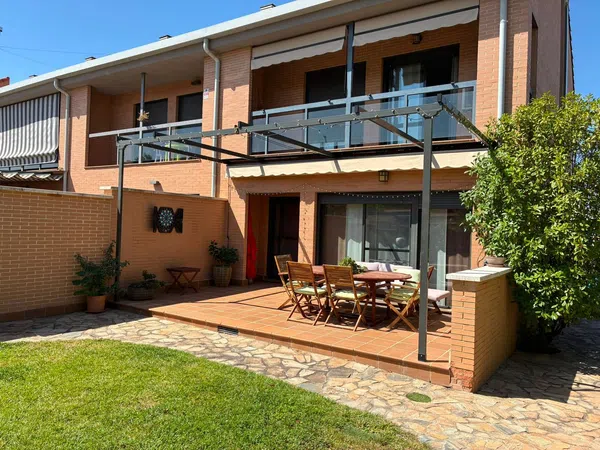 Chalet adosado en Calle del Pino Resinero, 22, La Dehesa - El Pinar, La Dehesa - El Pinar - Foto 1