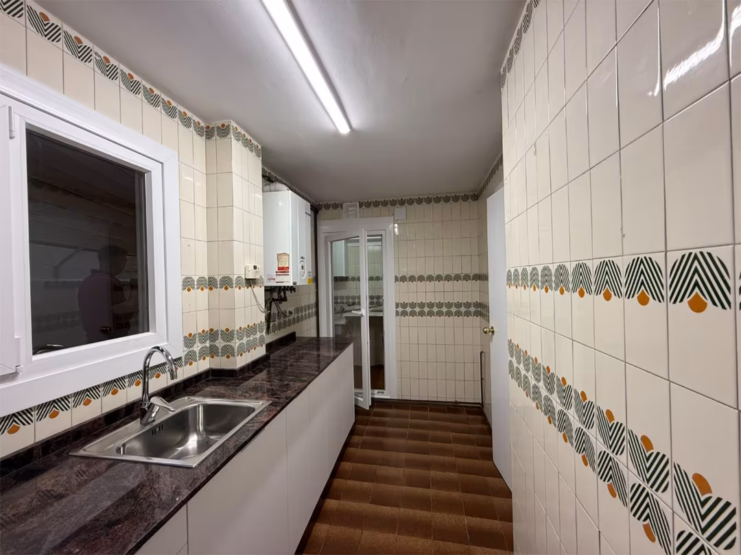 Piso en  Avinguda de la Mare de Déu de Montserrat 147 - Foto 3