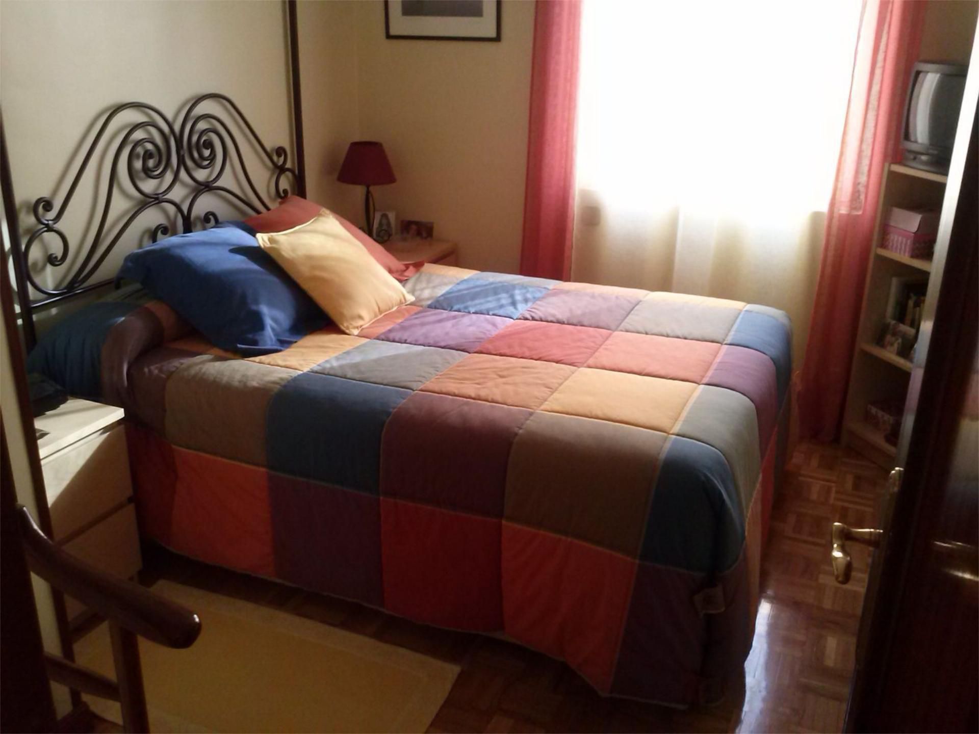 Piso en  Calle Mártires de Paracuellos 9 - Foto 4