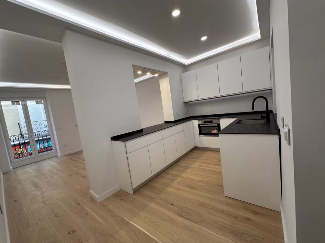 Piso en  Calle de Loreto y Chicote 6 - Foto 9