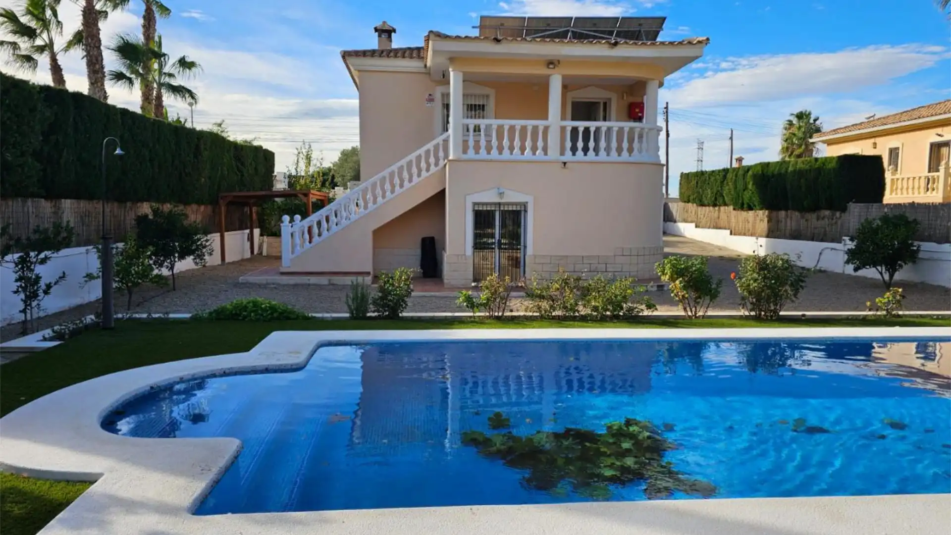 Chalet en  Carrer de la Limonita 9 - Foto 1