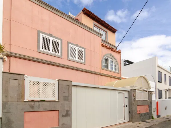 Chalet adosado en Barrio Escaleritas - La Feria - Foto 1