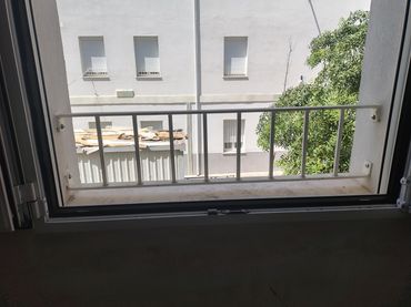 Piso en  Carrer del Poeta Llorente 5 - Foto 2